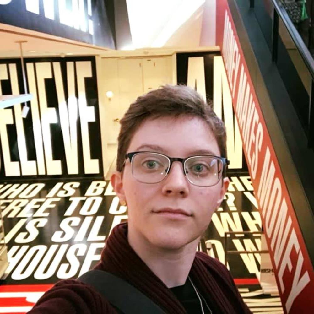 Meet your Posher, Elliotte